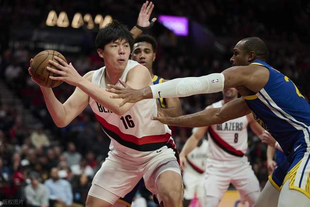 九游正版平台-开拓者12点VS勇士，杨瀚森PK库里，阿夫迪亚伤缺，斯普利特或变阵